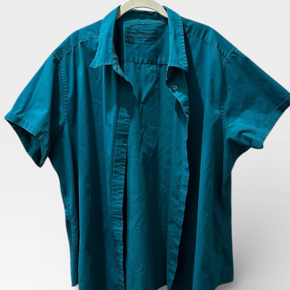 Teal Short-Sleeve Button-Up Shirt - Androgynous Fox